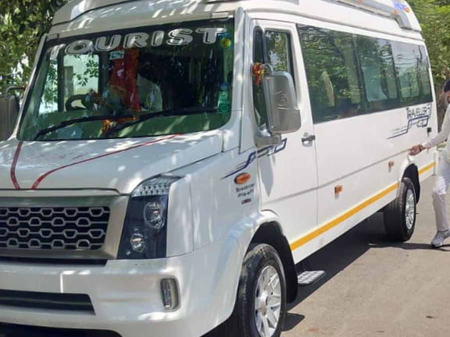 Force Traveller 26 Seater for hire in Varanasi